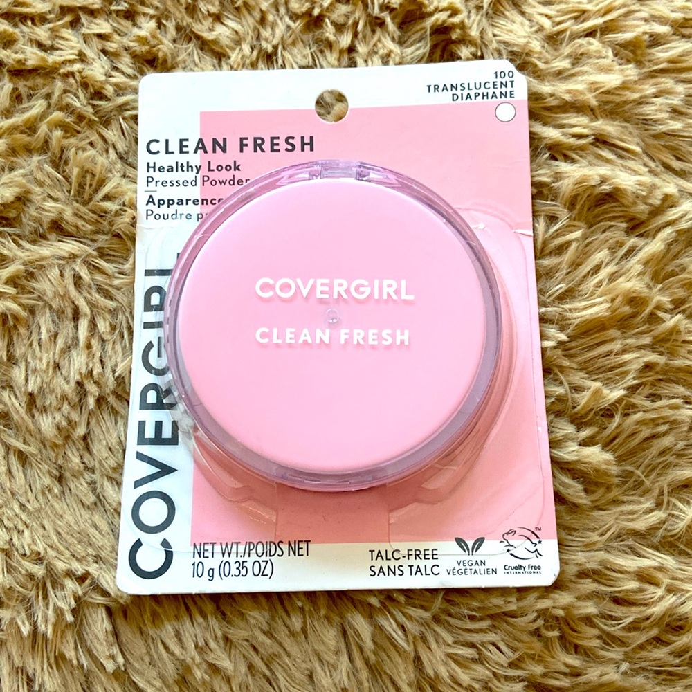 🆕 Covergirl pressed powder in translucent